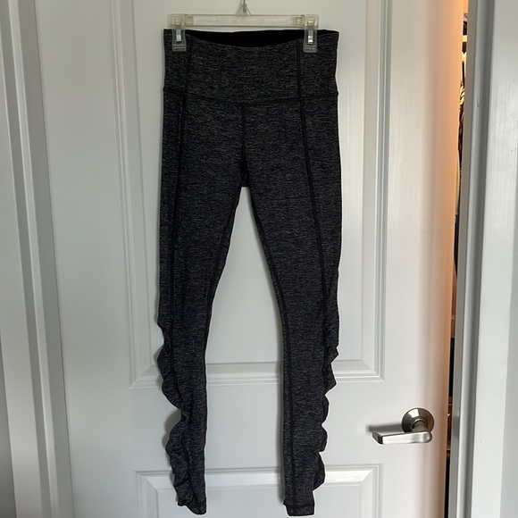 Lululemon grey leggings - Picture 2 of 5